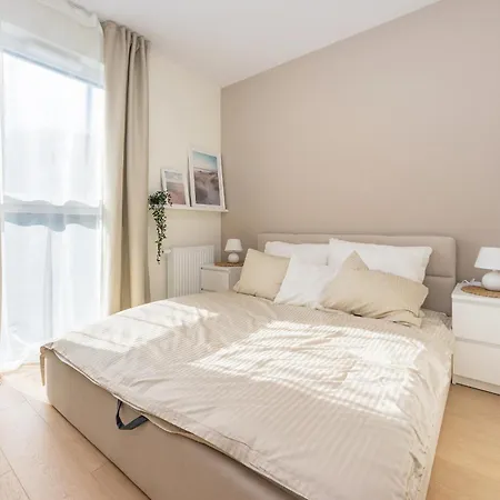 Hello Letnica Z Widokiem Na Morze I Prywatnym Parkingiem Lägenhet